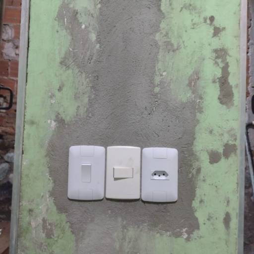 Instalação Elétrica e Pintura realizada em Salvador por SRF Instalações Elétricas em Geral