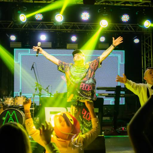 Produção de Eventos Personalizados - Mamonas Assassinas Cover por NTN Produções & Eventos