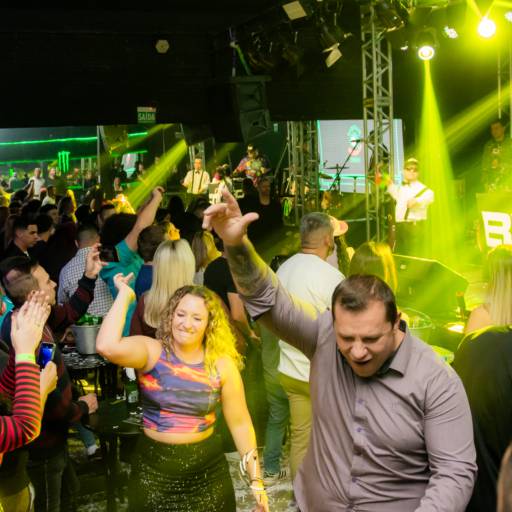 Produção de Eventos Personalizados - Mamonas Assassinas Cover por NTN Produções & Eventos