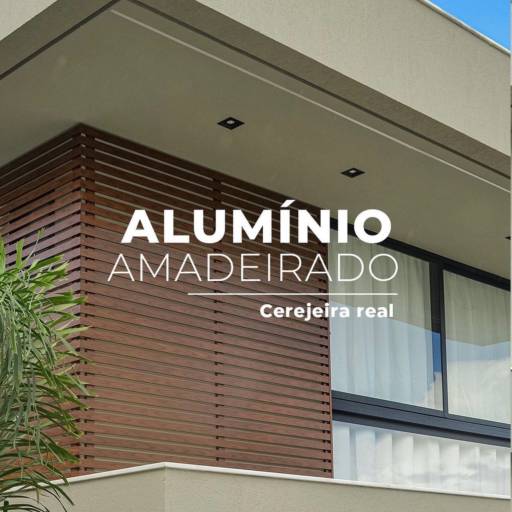Elegância Duradoura com Alumínio Amadeirado em Ninho Verde II Eco Residence por Repor Vidros Vidraçaria e Esquadrias - Ygor