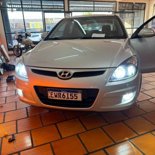 Revitalização de farol de carro em Bauru por Equipsom - Alarmes Vidro Elétrico e Travas