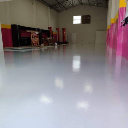Aplicação de Tinta Epóxi em Barracão - Durabilidade e Proteção em Barra Bonita por D Produtos - Limpeza e Restauração