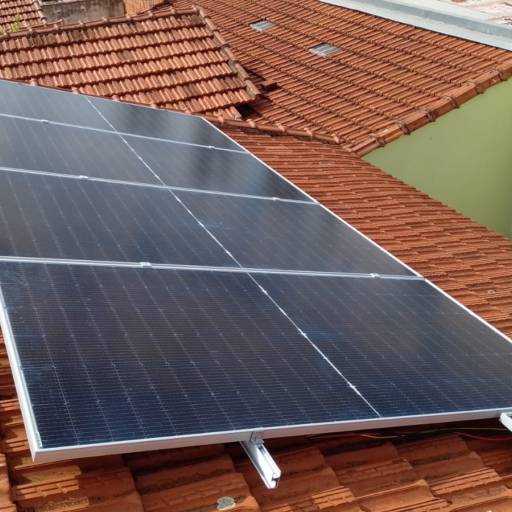 Energia Limpa para sua Residência em Getulina: Instalação de 6 Painéis Solares por LF Segurança Eletrônica e Energia Solar