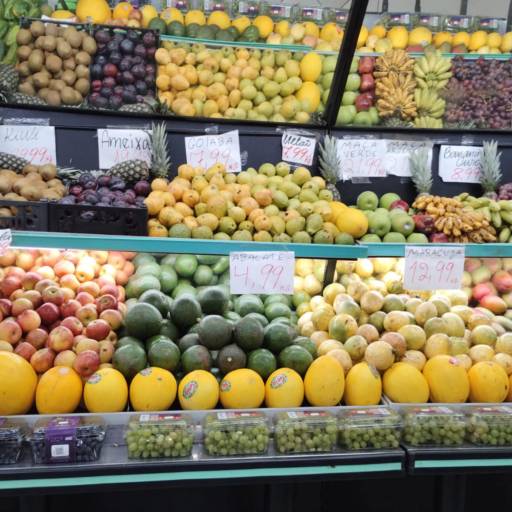 Venha para o Sacolão Avenida Centro Leopoldina MG por Sacolão Avenida (Centro) 