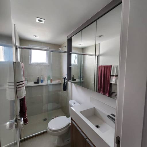 Banheiros Planejados por Mobilly Ambientes Planejados