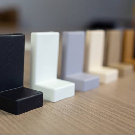 Cantoneira para Fixação com Capa Branca - Proteção e Estética para seus Projetos por Empório Do Marceneiro Ltda