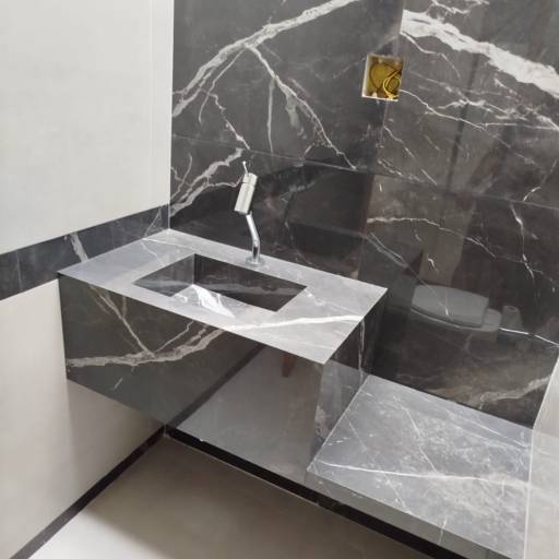 Assentamento de Porcelanato em Grandes Formatos: Expertise e Qualidade Garantida em Adamantina