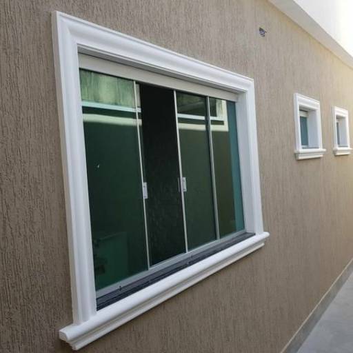 Janelas de Vidro - Iluminação Natural e Elegância - Itaquaquecetuba