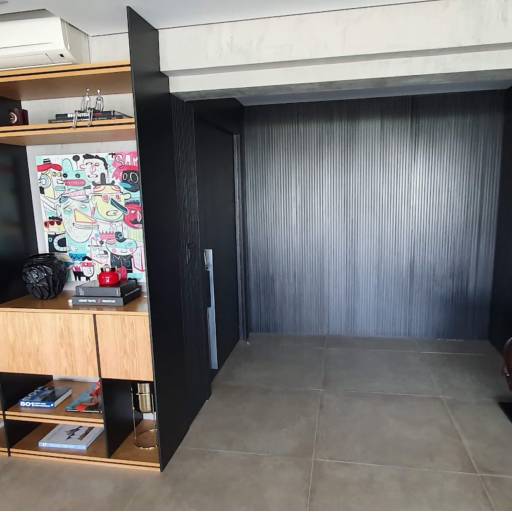 Estante com Laterais Metálicas e Galeria de Entrada - Estilo e Organização na sua Recepção - Guarulhos por Madeira&Metal