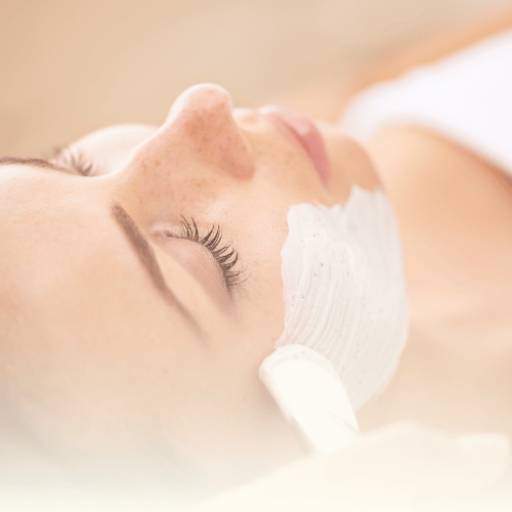 Limpeza de Pele por EGB Clinique - Clínica de Estética Avançada