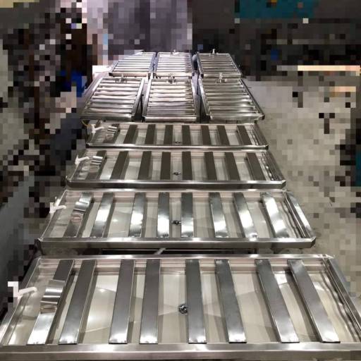 Comprar o produto de Mesa de Tanatopraxia em Serralherias - Estruturas pela empresa Art inox Botucatu em Botucatu, SP por Solutudo
