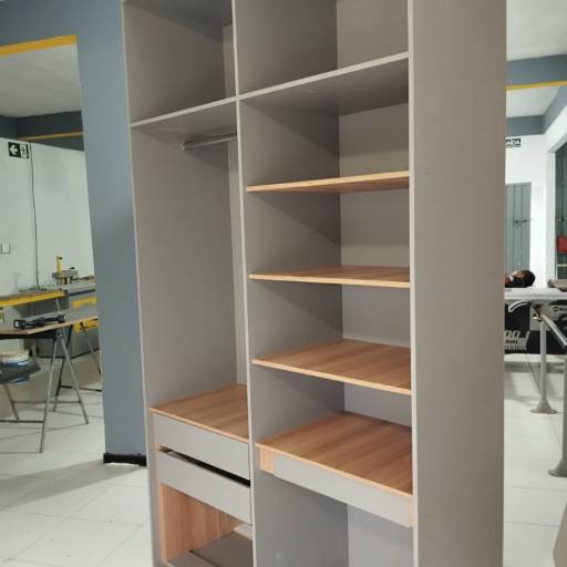 Armário Planejado - Organização Perfeita para Seu Espaço em Paço do Lumiar por JM Ambientações Móveis Planejados