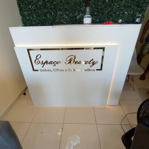 Salas Comerciais Planejadas - Profissionalismo e Elegância em Paço do Lumiar por JM Ambientações Móveis Planejados