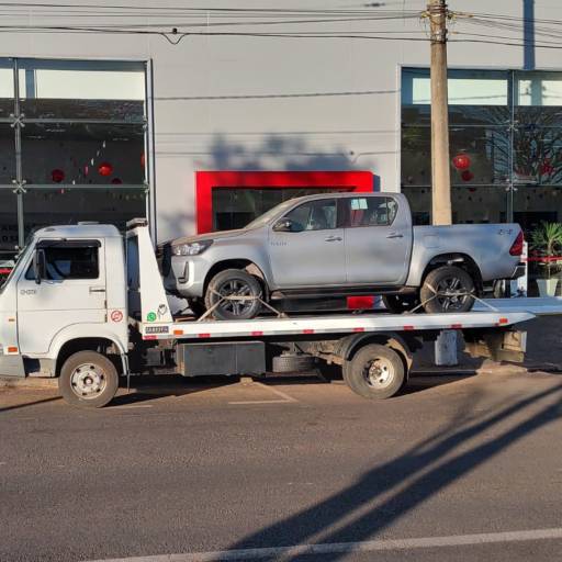 Comprar o produto de Guincho Auto Socorro - Pronto Atendimento em Patos de Minas em Guinchos pela empresa Sousa Guincho em Patos de Minas, MG por Solutudo