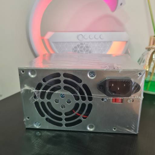 Fonte de Computador 230W - Potência Confiável para seu Equipamento por iPower Tech