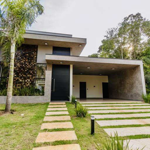 Locação Casa Resort no Ninho Verde II - Luxo e Magia à Sua Disposição