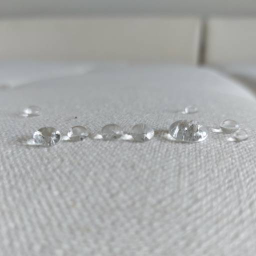 Impermeabilização de estofados em Jundiaí e região por Descontamine & Respire - Higienização de Estofados