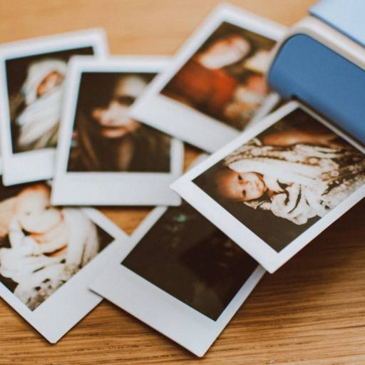 Comprar o produto de Fotos 3x4 em Fotografias pela empresa Aurélio Fotografias em Botucatu, SP por Solutudo