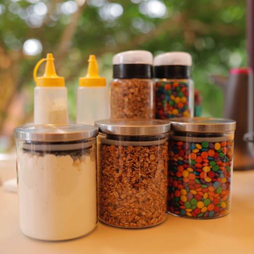 Carrinhos Gourmet de Açaí e Cremes Congelados  por Yolo Festas - Açaí para casamentos e festas