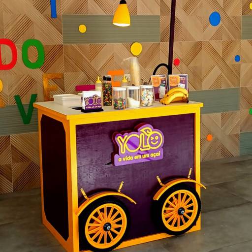 Carrinhos Gourmet de açaí para festas em Jundiaí e região por Yolo Festas - Açaí para casamentos e festas
