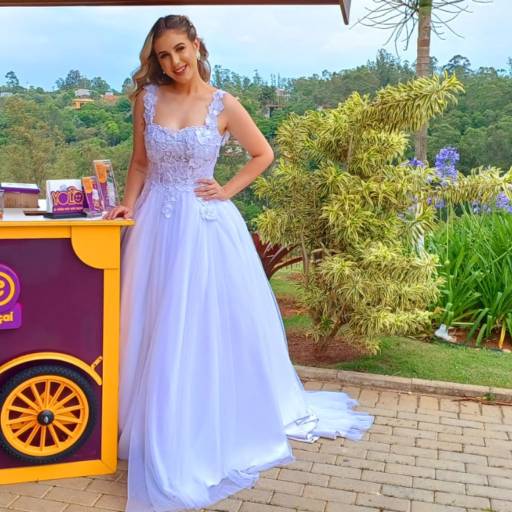 Atração para festas em Jundiaí - Carrinhos gourmet  por Yolo Festas - Açaí para casamentos e festas