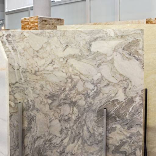 Comprar o produto de Pisos e Revestimentos: Beleza e Durabilidade para Avaré - Decor Pedras e Mármores e Granitos em Marmorarias pela empresa Decor Pedras Mármores e Granitos / Casa e Acabamentos em Riviera de Santa Cristina XIII, SP por Solutudo