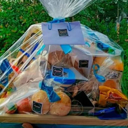 Comprar o produto de Cesta de café da manhã personalizada em Cestas pela empresa Imperial Cestas e Presentes em Foz do Iguaçu, PR por Solutudo
