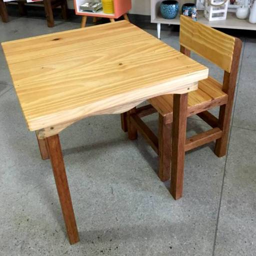 Mesa Infantil Madeira por Casa Renove Decoracoes