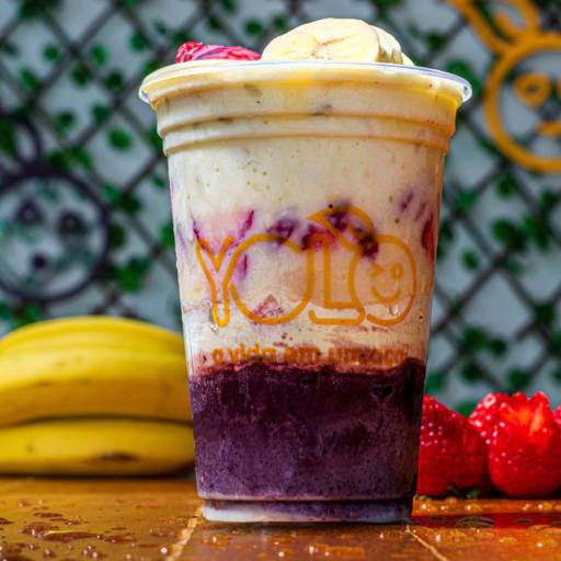 Açaí no copo  por Yolo Açaí Barão de Jundiai