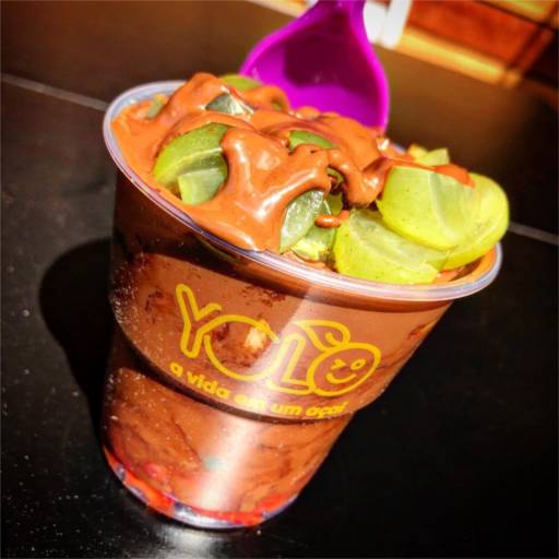 Açaí no copo  por Yolo Açaí Barão de Jundiai