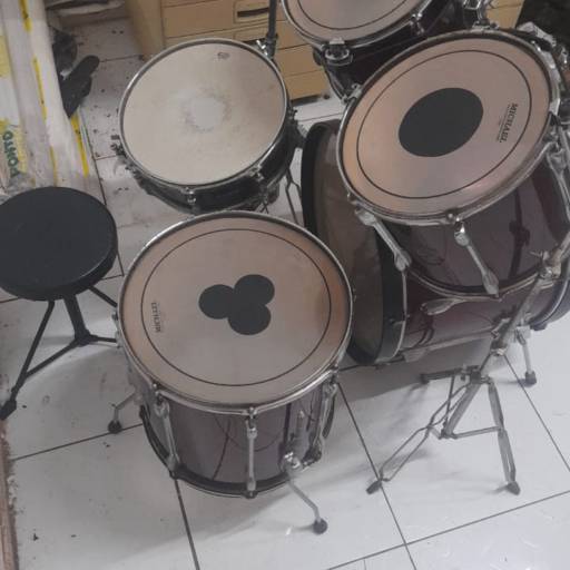 Vendo Bateria TAMA ROCKSTAR por Solutudo
