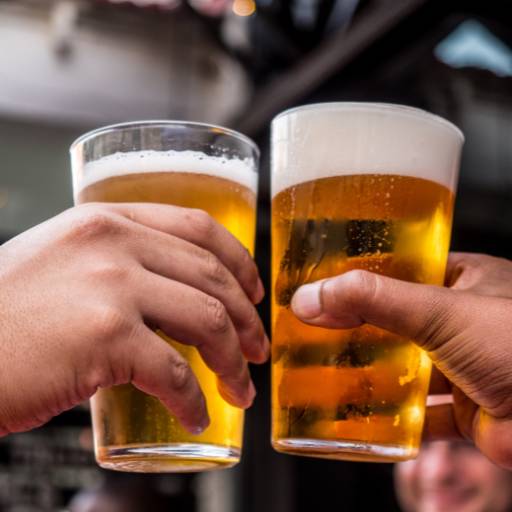 Cervejas Geladas - Diversidade e Qualidade - Avaré por Lp Lanches Avaré