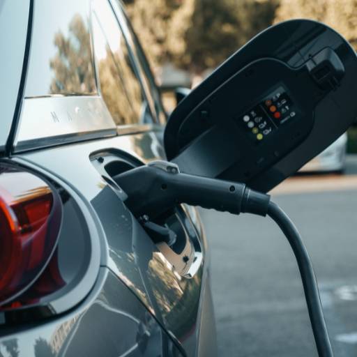 Comprar o produto de Carregador de Veículos Elétricos - Sustentabilidade e Eficiência em Piracicaba, SP em Assistência Técnica pela empresa Waf Soluções Industriais  em Piracicaba, SP por Solutudo
