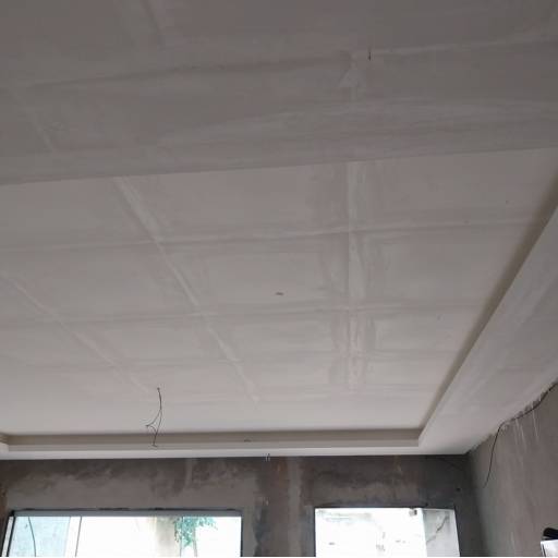 Pintura Residencial Realizada na Casa do Pastor Alisson: Estilo e Conforto em Guarapari/ES por FB Pinturas e Acabamentos