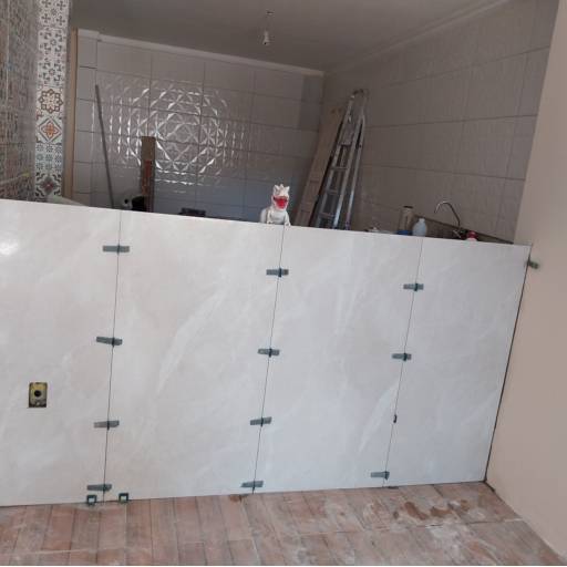 Pintura Residencial Realizada na Casa do Pastor Alisson: Estilo e Conforto em Guarapari/ES por FB Pinturas e Acabamentos