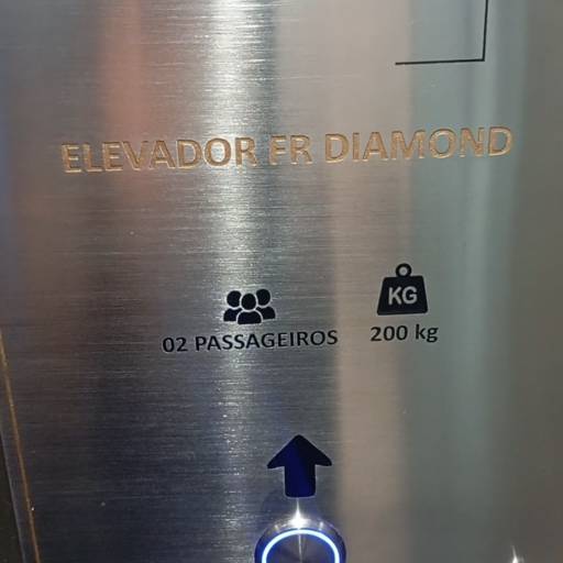 Elevador Residencial e Comercial - Alta Qualidade e Segurança - Assis e região