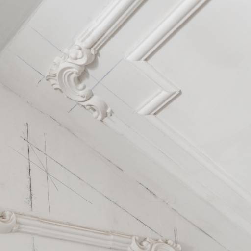 Sanca Aberta: Iluminação Elegante e Funcional para Ninho Verde I Eco Residence