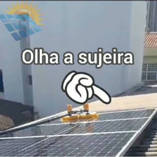 Depoimento do Cliente mostrando a facilidade de usar a Escova de Placa Solar e o impacto na geração de energia. por Energia Solar MK