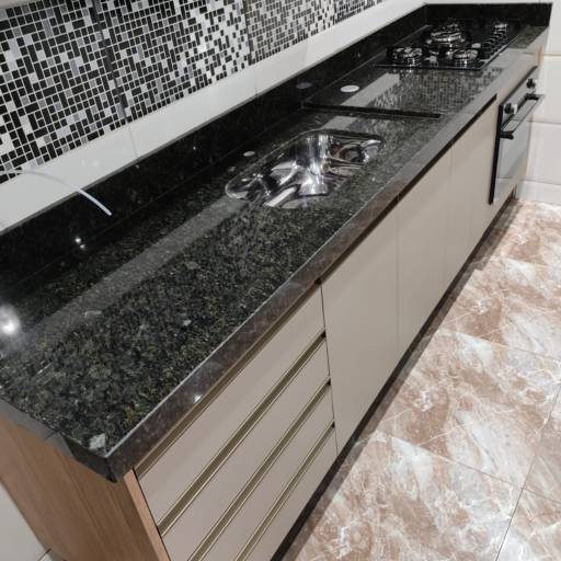 Pia em Granito Verde Ubatuba - Elegância e Durabilidade em Guarulhos por Menegalli Planejados