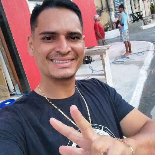 Realizando Sonhos com Cores: A História de Benedito Marchesi e FB Pinturas e Acabamentos em Guarapari/ES por FB Pinturas e Acabamentos