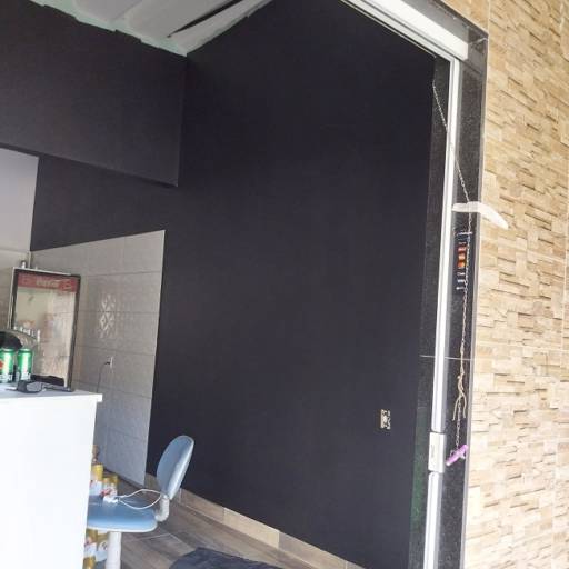 Pintura Realizada no Depósito de Bebidas do Léo - Revitalização e Estilo em Guarapari/ES por FB Pinturas e Acabamentos