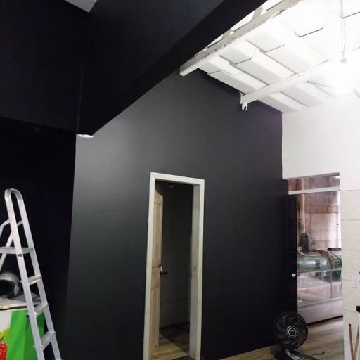 Pintura Realizada no Depósito de Bebidas do Léo - Revitalização e Estilo em Guarapari/ES por FB Pinturas e Acabamentos