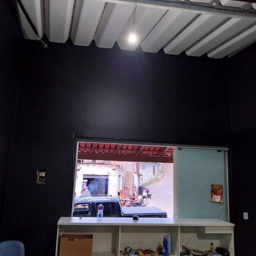 Pintura Realizada no Depósito de Bebidas do Léo - Revitalização e Estilo em Guarapari/ES por FB Pinturas e Acabamentos