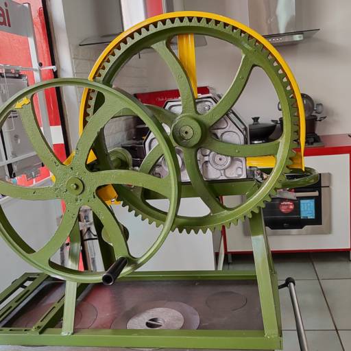 Engenho para Cana Manual com Suporte para Motor – Eficiência e Versatilidade em Campo Grande, MS por Chama Dos Fogões