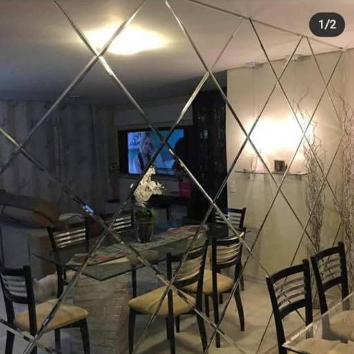 Painel de Espelho - Elegância e Versatilidade - Curitiba, PR