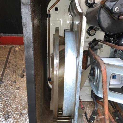 Limpeza Geral e Higienização em Equipamento de Ar-Condicionado do Tipo Janela (ACJ) em Belo Horizonte/MG por ACM Ar Condicionado e Refrigeração