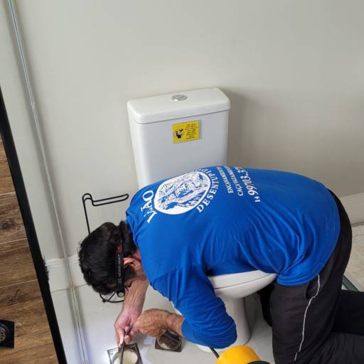 Desentupimento de Vaso Sanitário no Jardim Europa em Avaré por Leão Desentupidora Avaré
