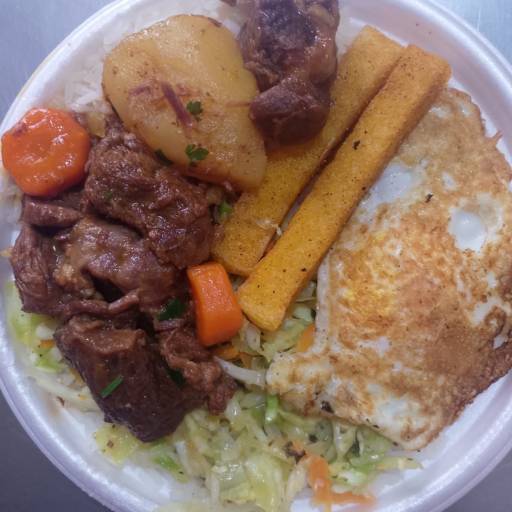 Prato Feito – Refeição Completa e Saborosa em São Manuel, SP