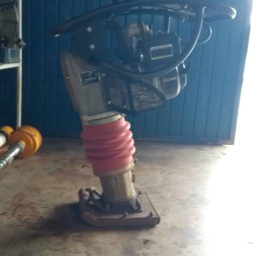 Compactador de Solo (Sapo) - Eficiência no Compactamento de Terrenos em Arapoti