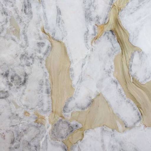 Oro Machia: Elegância e Durabilidade em Ninho Verde II Eco Residence com a Marmoraria Carvalho